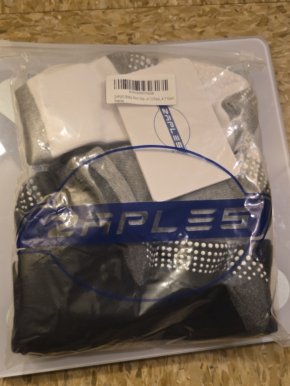 Zales Gray, White & Black Non-Slip Kids Socks - Pack